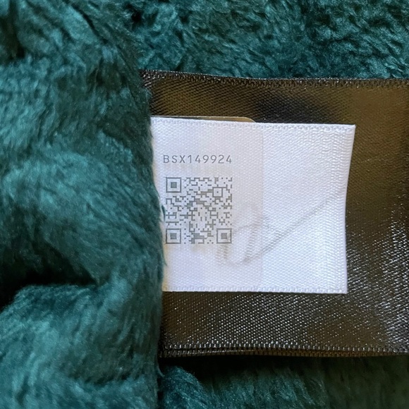 The North Face Women’s Osito Jacket - Picture 6 of 7